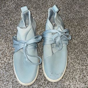 Steve Madden Light Blue Lancer Sneakers